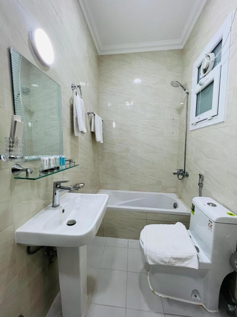 Chelsea Gardens Apartment Доха Екстер'єр фото